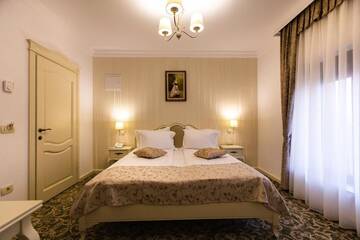 Фото номера Camera Double 4* Гостевой дом Ave, Alba! г. Алба-Юлия 2