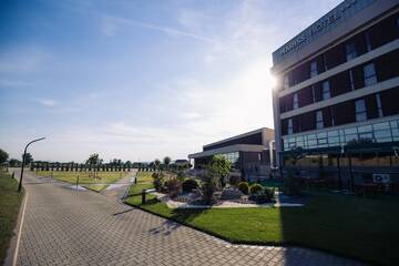 Фотографии Отель Hotel Mariss г. Алба-Юлия (Румыния) №1 Фото Отель Hotel Mariss г. Алба-Юлия 1