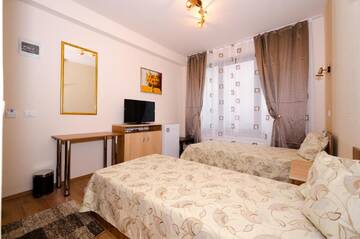Фото номера Двухместный номер с 2 отдельными кроватями Отель Camere-Apartament Steyna г. Алба-Юлия 5