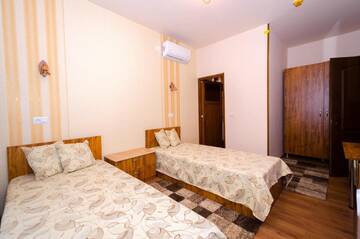 Фото номера Двухместный номер с 2 отдельными кроватями Отель Camere-Apartament Steyna г. Алба-Юлия 8