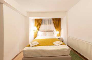 Фото номера Double Room- Underground Апарт-отели Crema Residence г. Алба-Юлия 4