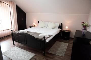 Фото номера Люкс с балконом (4 взрослых) Гостевой дом Step Inn г. Алба-Юлия 23